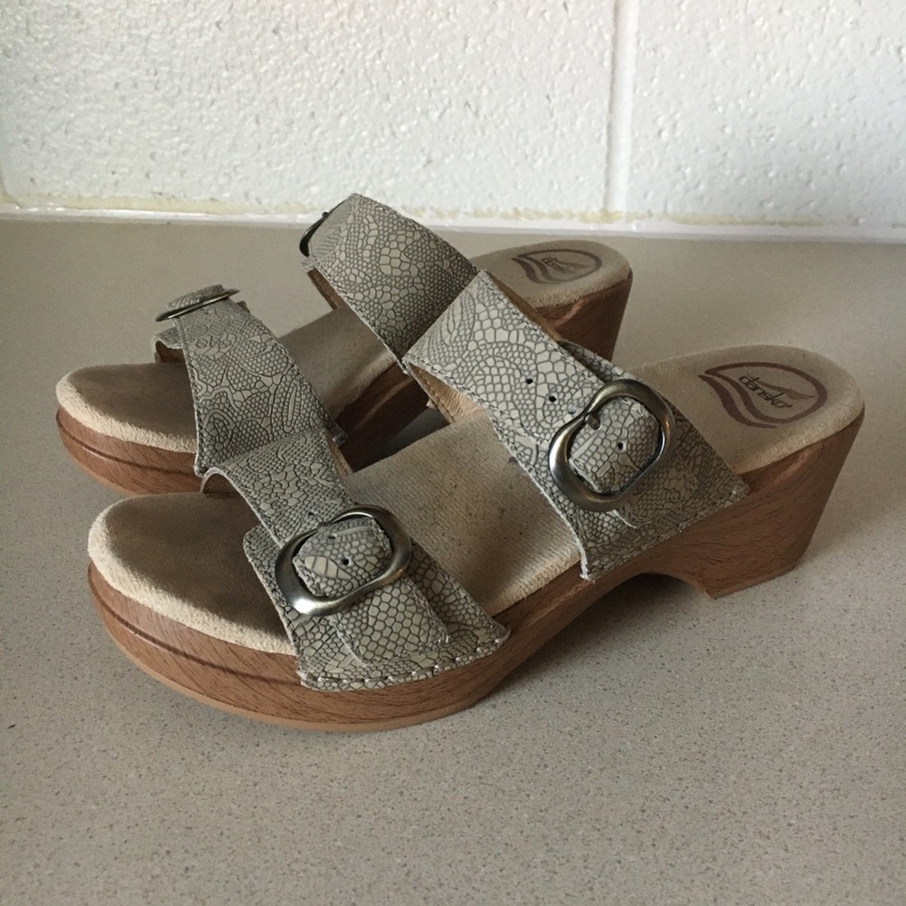 Dansko Sandals Sophie Taupe Size 37